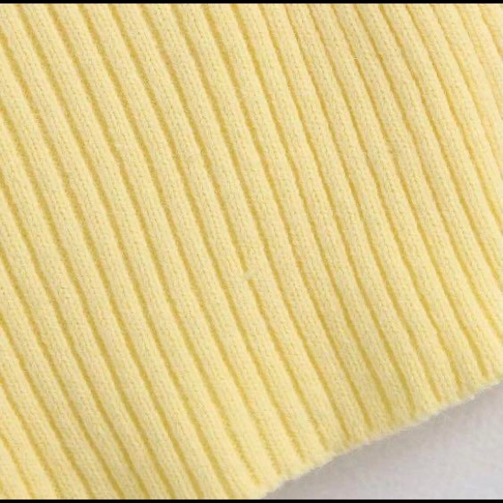 Zara Ribbed Crop Top - Picture 4 of 4